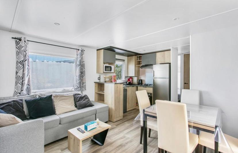Particulier Loue Ce Mobil-Home 3 Chambres, Tout Confort Вальрас-Пляж Экстерьер фото