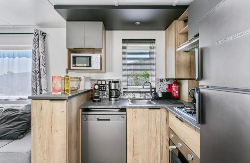 Particulier Loue Ce Mobil-Home 3 Chambres, Tout Confort Вальрас-Пляж Экстерьер фото